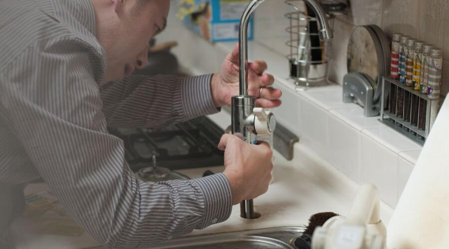 Professional Tankless Water Heater Installation in Clarendon Hills, IL